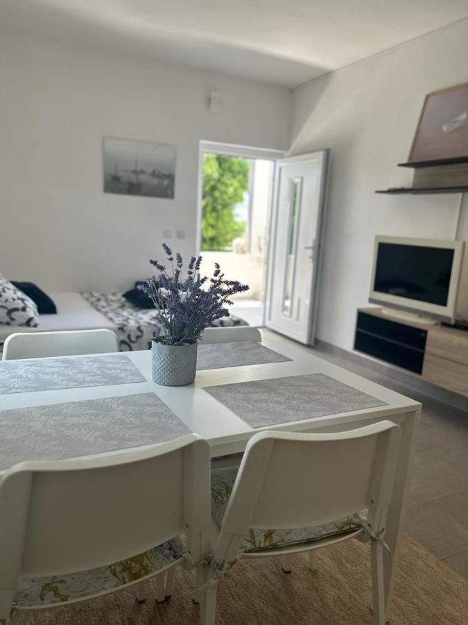Apartmani Fulir Vrsi Exterior foto